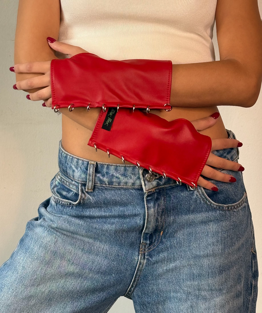 ROCKSTAR Glove - Red (silver rings)