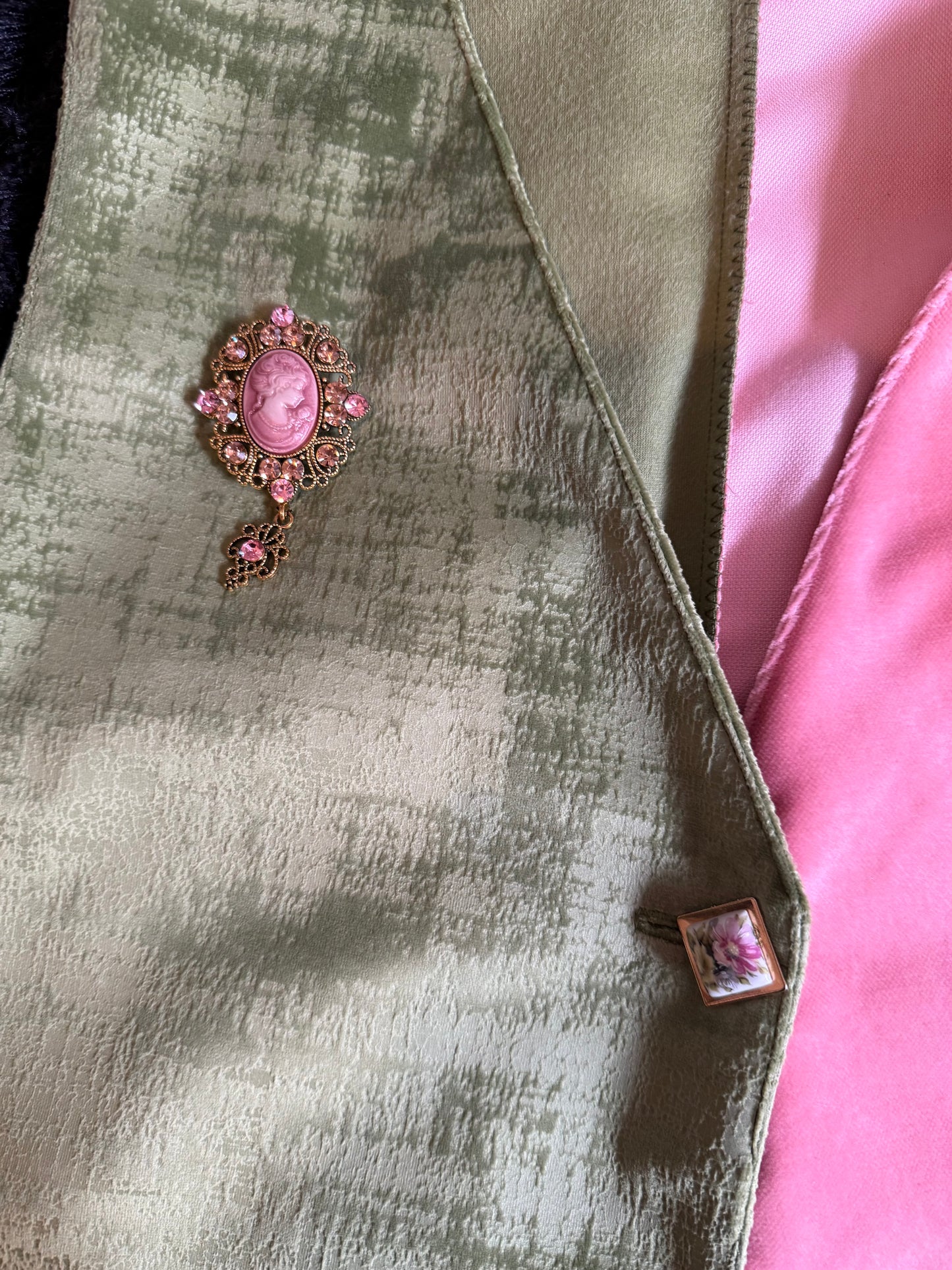 LE GILET - L’abbraccio