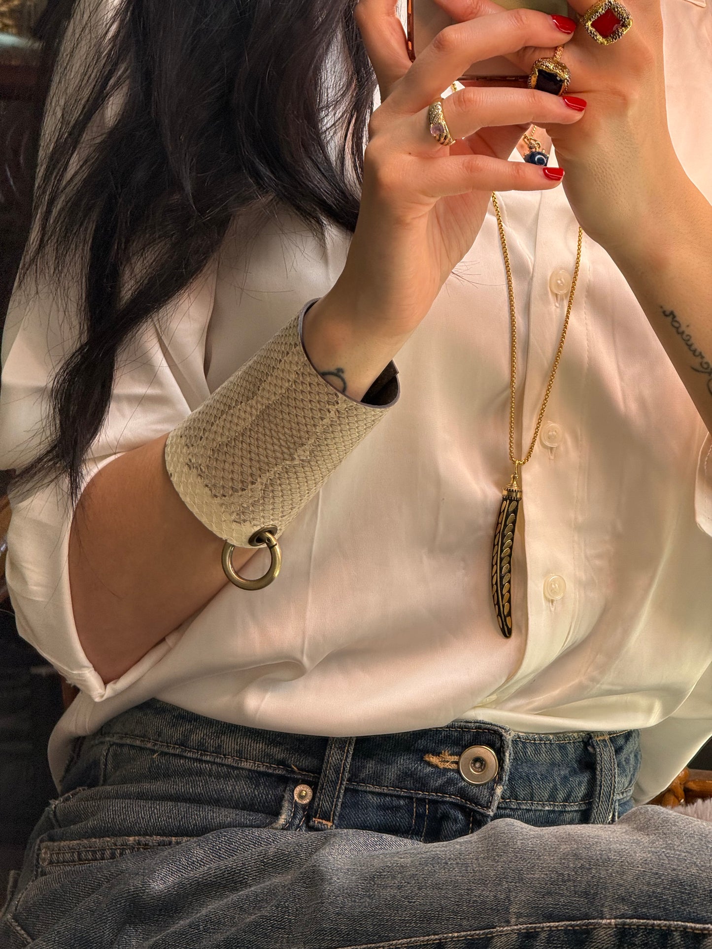 RING Leather cuff - removable ring / White