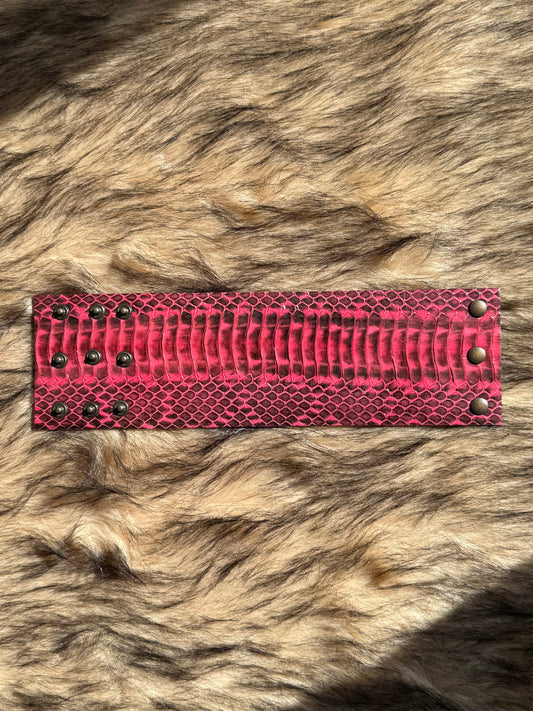 Leather Cuff - Fucsia and black