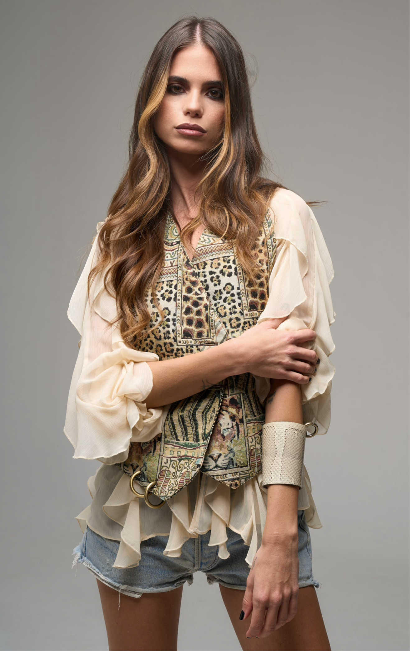 RING Leather cuff - removable ring / White