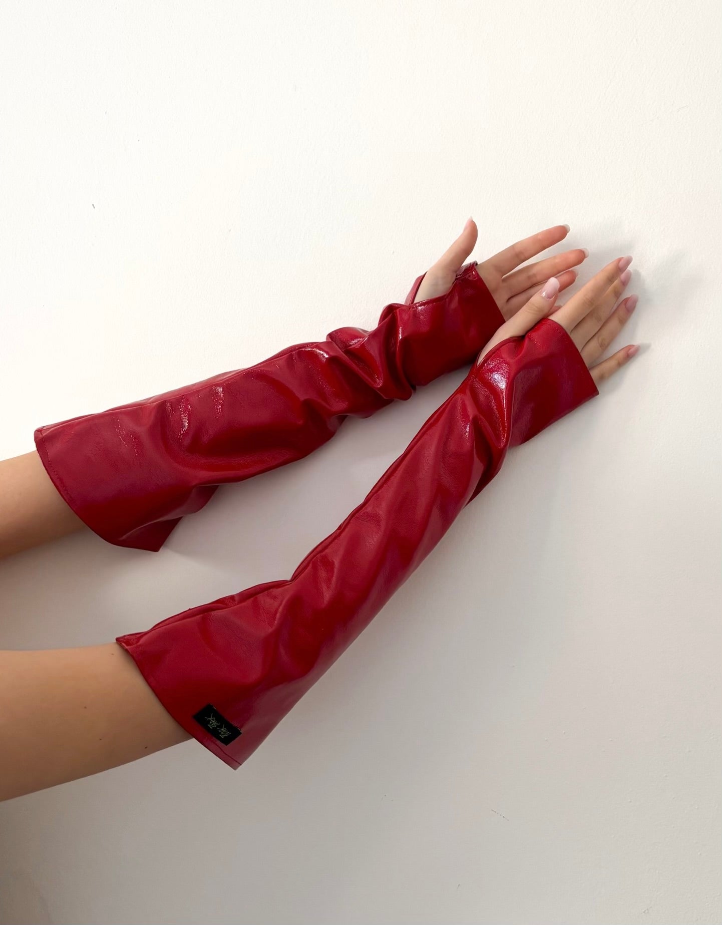 LONG CYBER Glove - Red