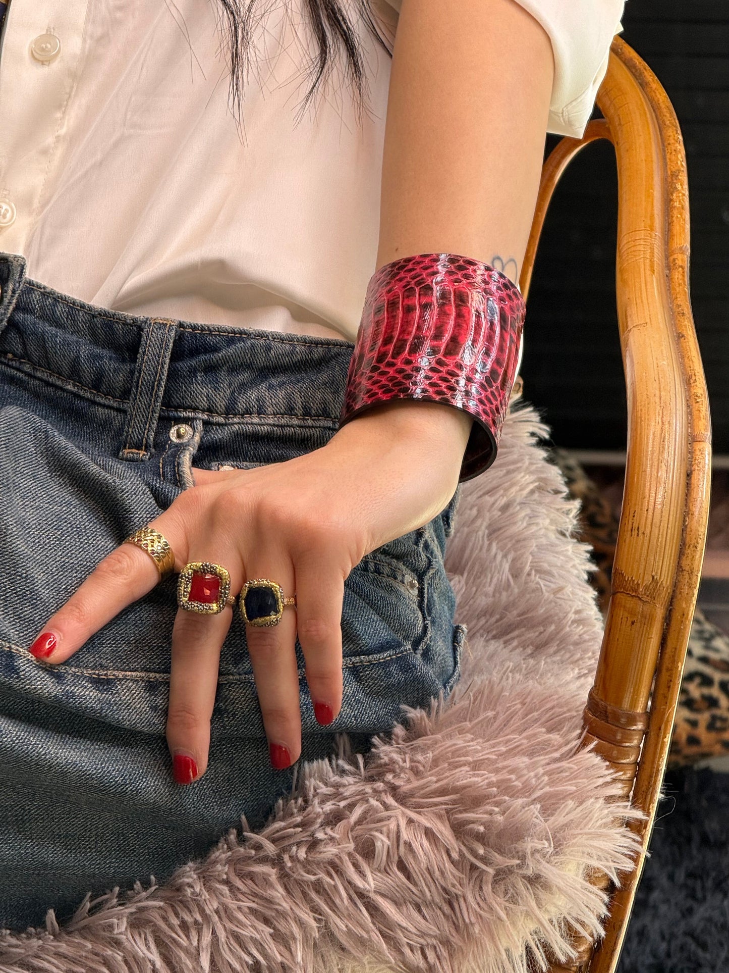 Leather Cuff - Fucsia and black