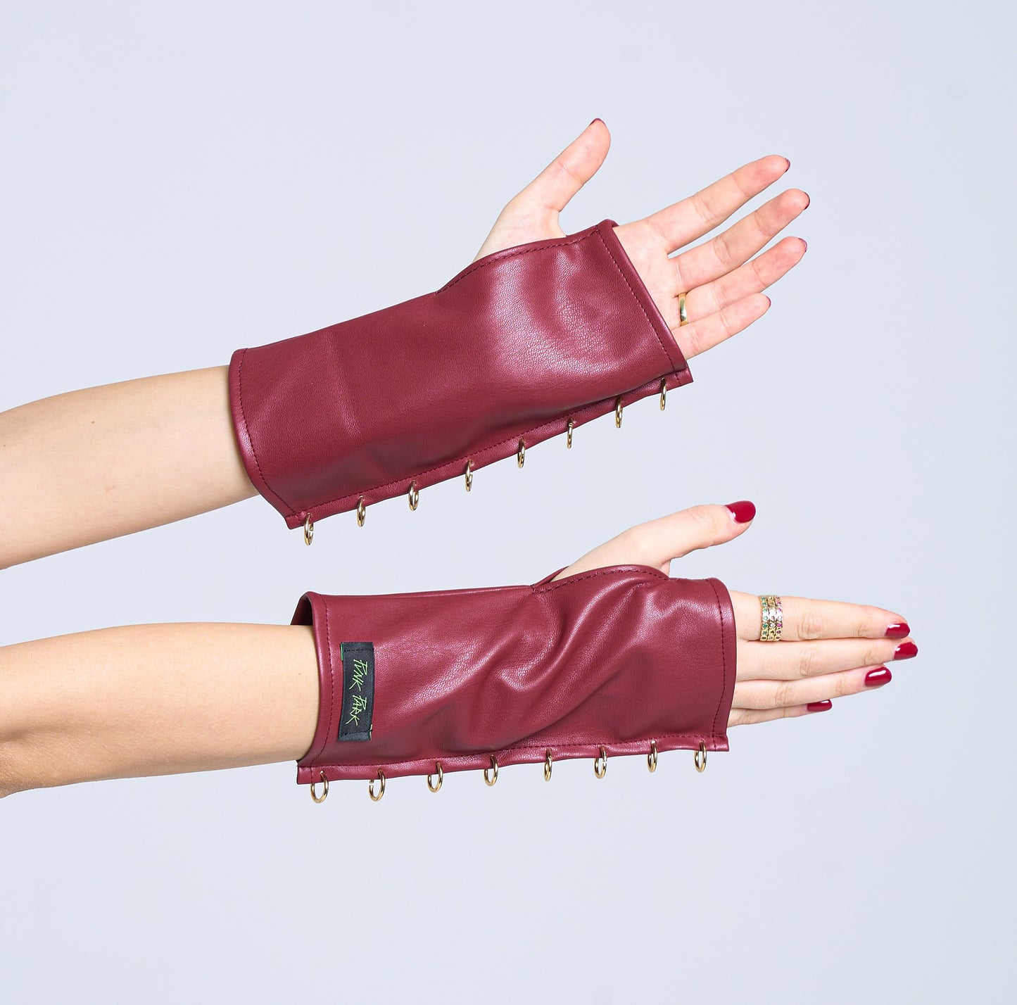 ROCKSTAR Glove - Bordeaux (gold rings)