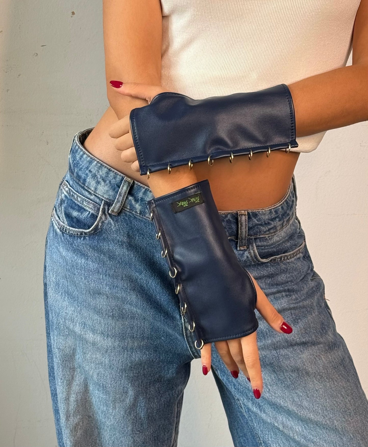 ROCKSTAR Glove - Blue (gold rings)