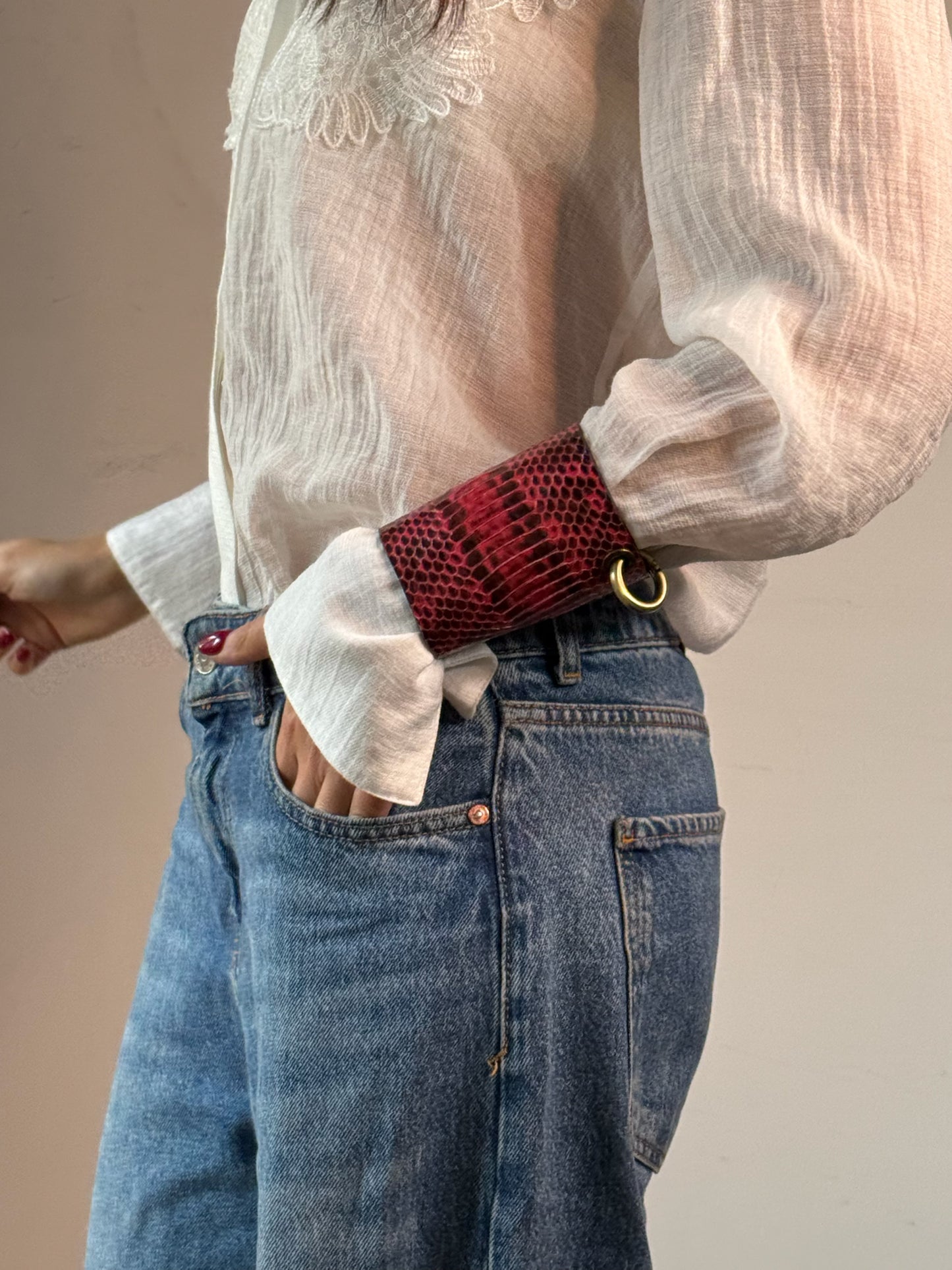 RING Leather cuff - removable ring / Fucsia and black